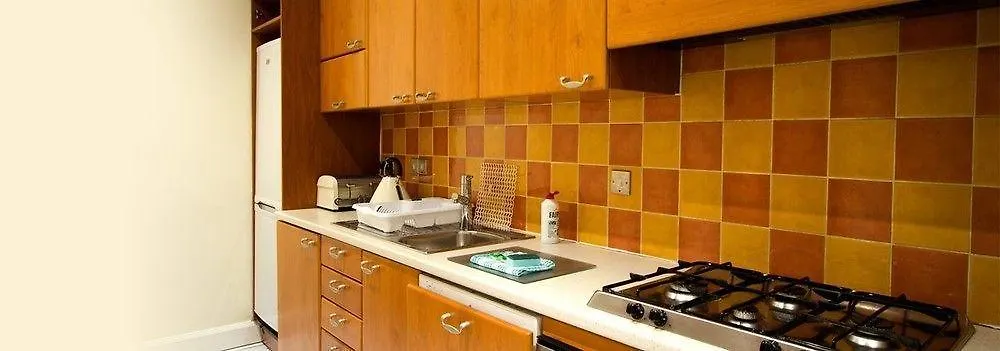 אדינבורו Apartments Royal